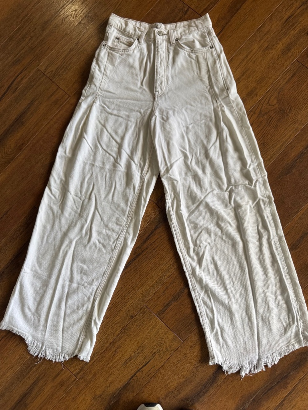 Free People We The Free White Wide Leg Raw Hem Jeans Size 27